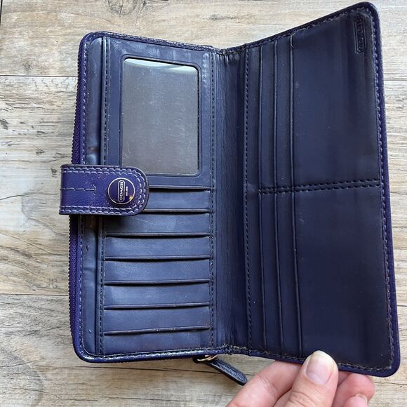 Coach Wallet Signature IKAT Scribble Print Accordion Large White Pink Blue - Picture 4 of 8